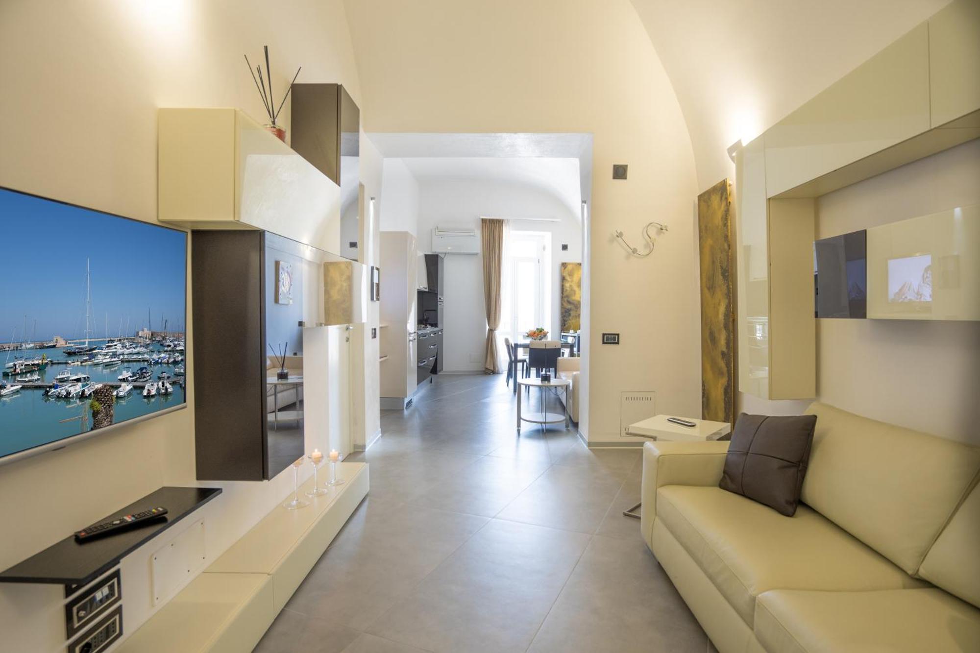 Maison Bleu Luxury Suite Sul Porto Di Trani Exterior foto